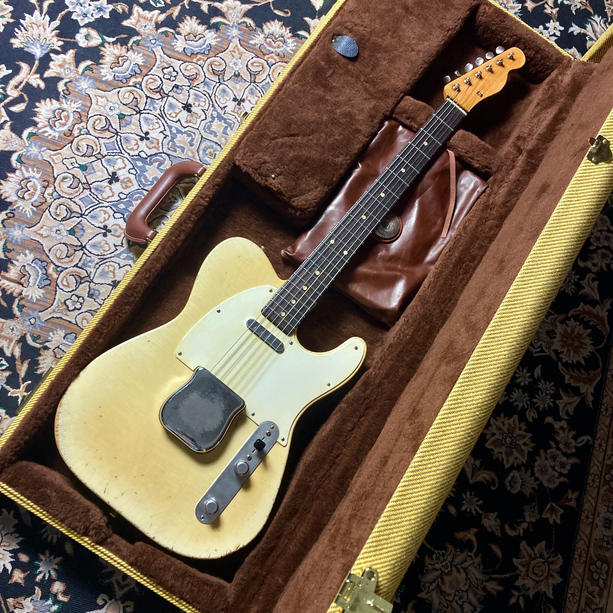 Nacho Guitars Early 60s Whiteguard / Medium Aging / White Blonde