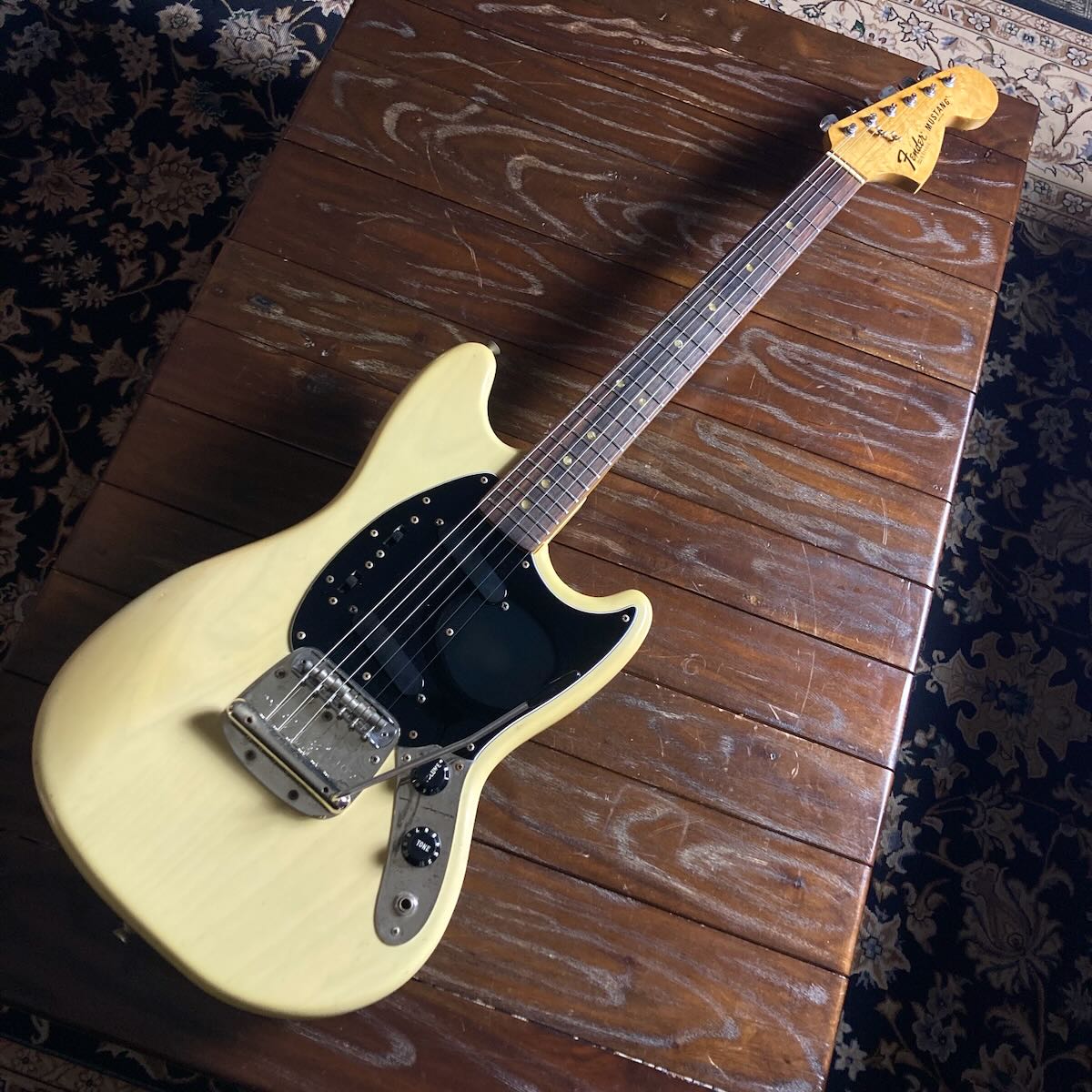 Fender 1978 Mustang Rose FB / Blonde