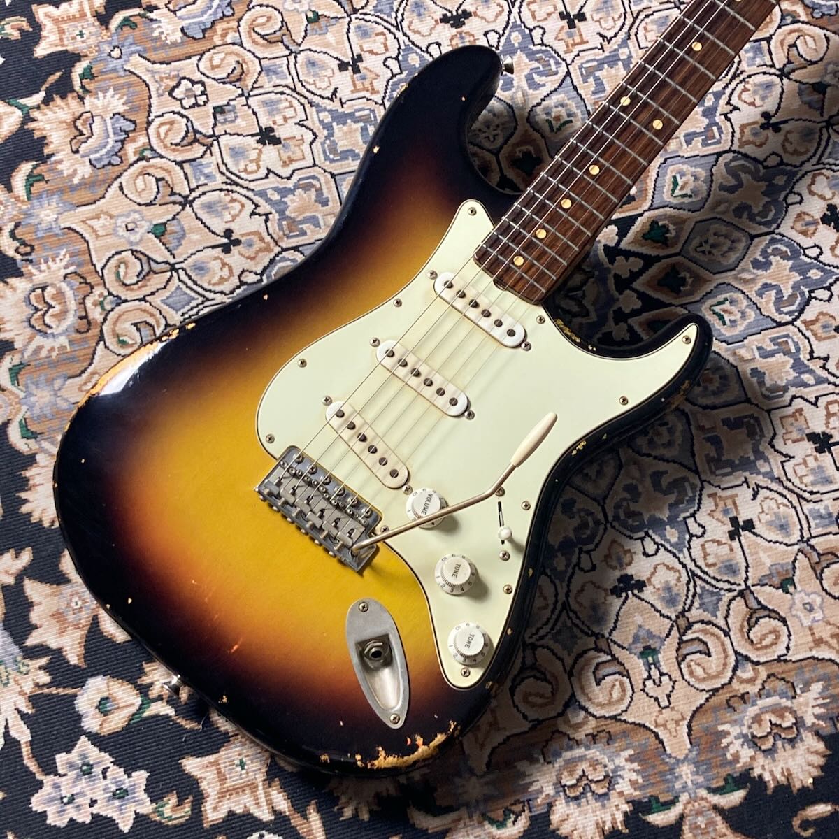 Rebel Relic 59 S-Series 3-Tone (Faded Red) Faded 3CS FRONT_S