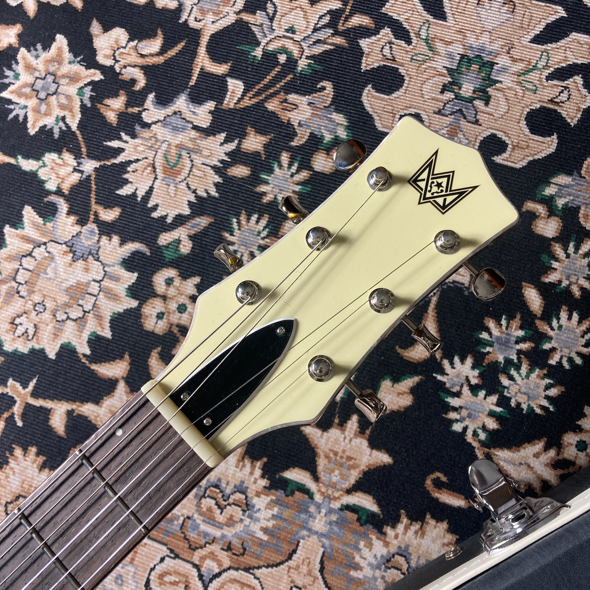 Blast Cult Hollow V Gold w/ Stop Tail / TV Jones 1