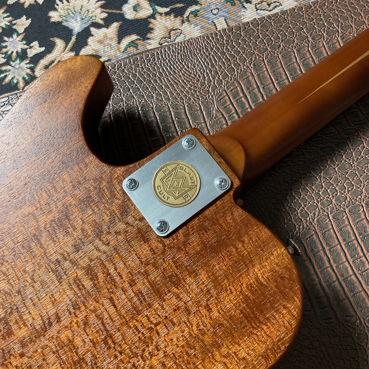 Blast Cult X-Guitar Single Cutaway 3