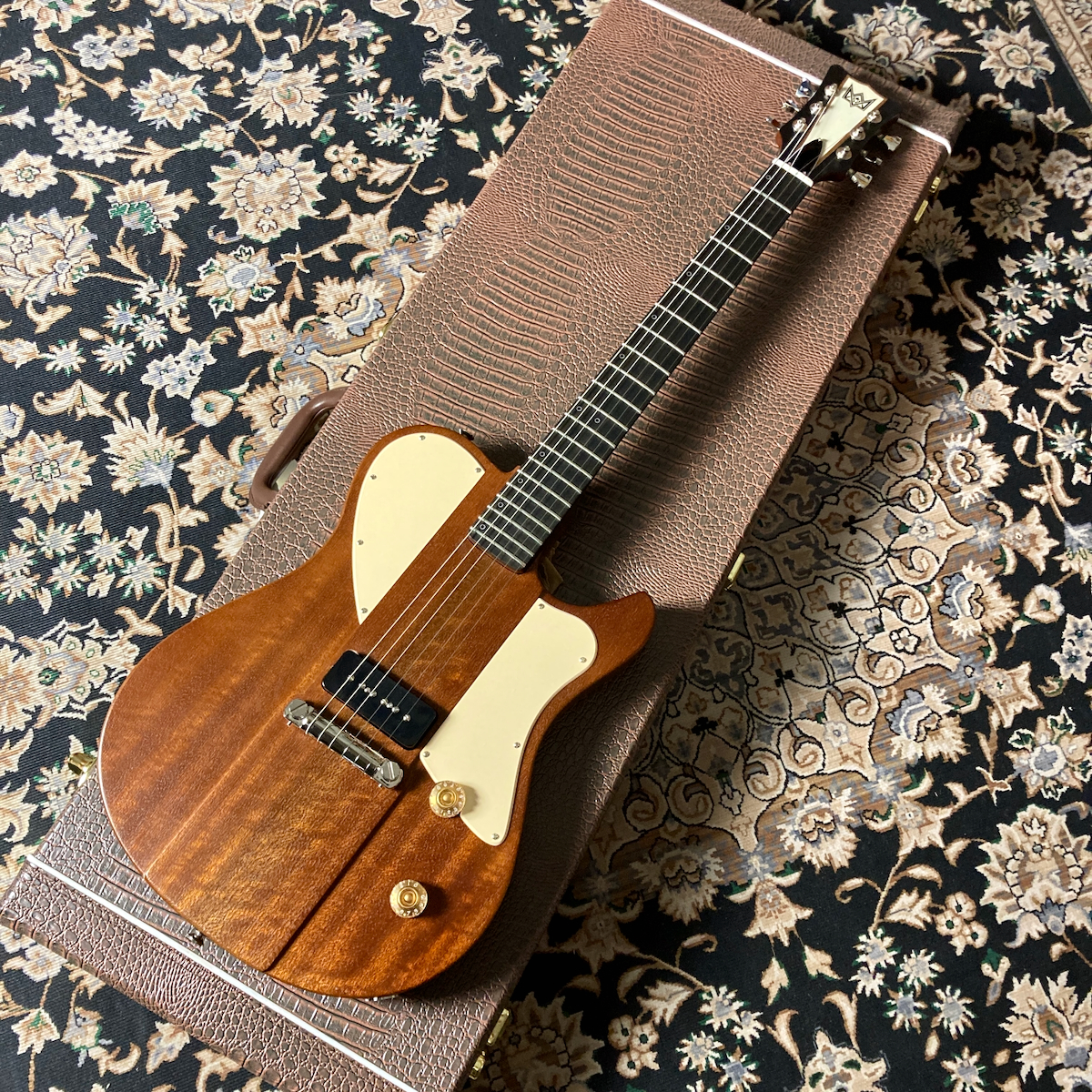 Blast Cult X-Guitar Single Cutaway