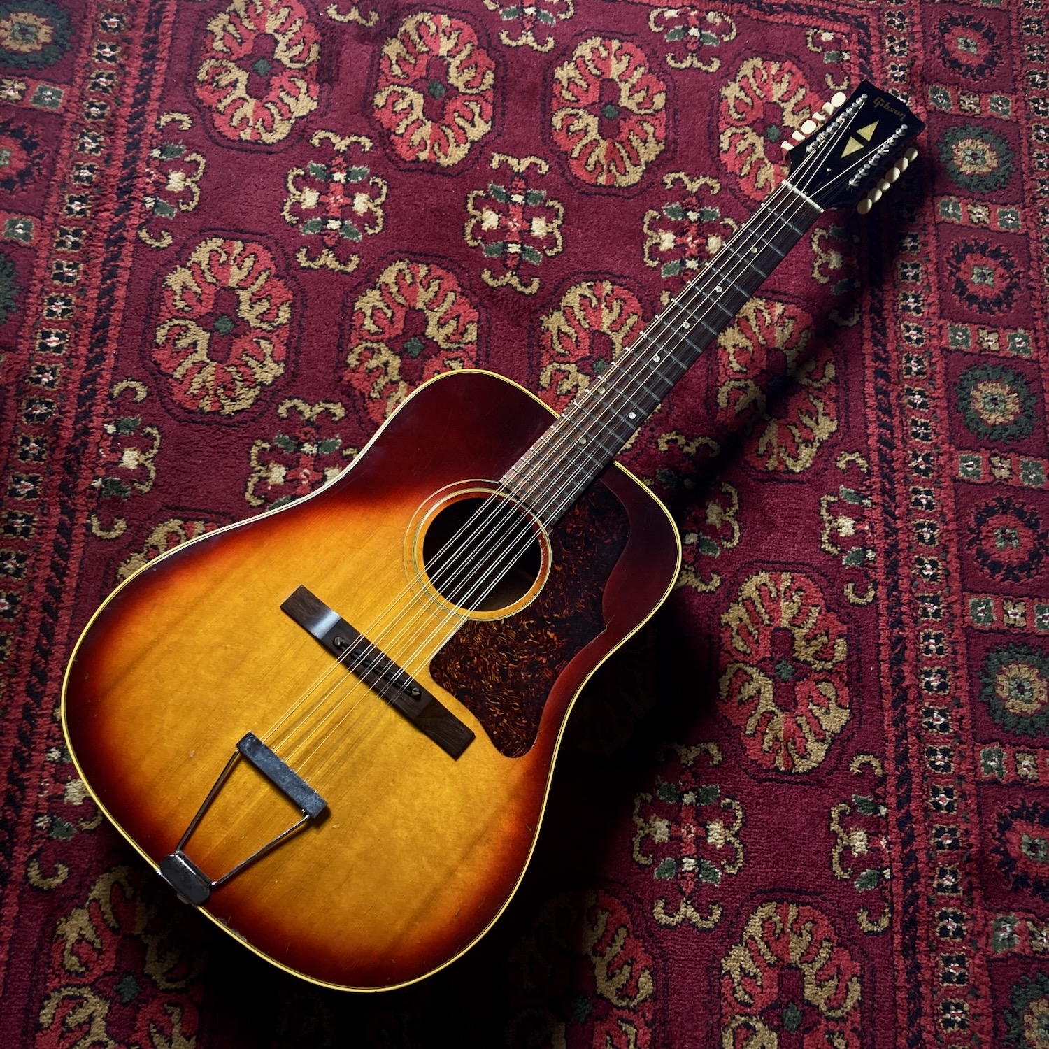 Gibson 1967 B45-12 Brown Sunburst