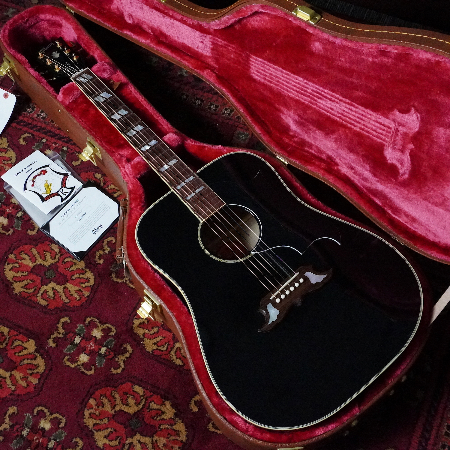 Gibson Elvis Dove / Ebony