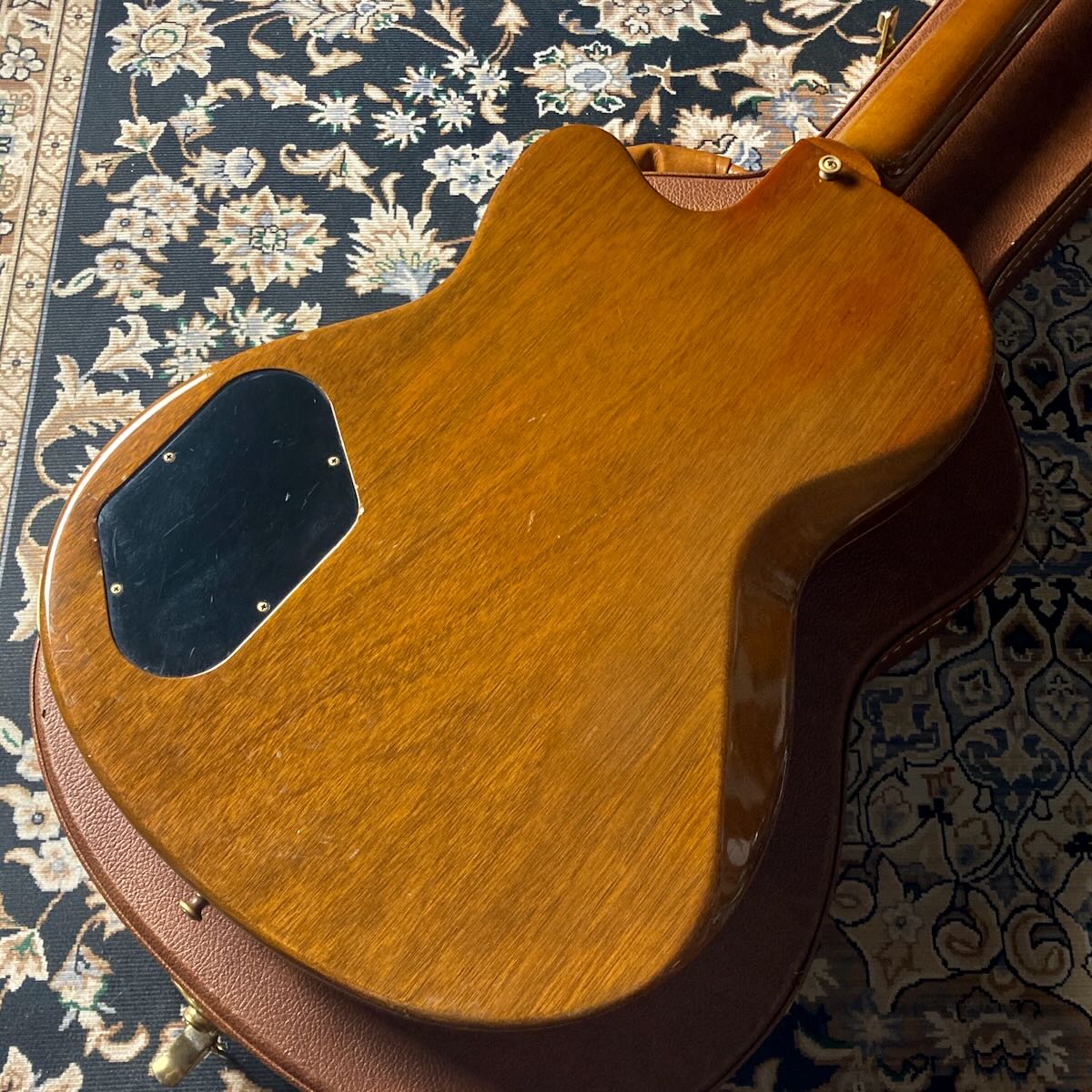 Gibson Chet Atkins SST Antique Natural 4